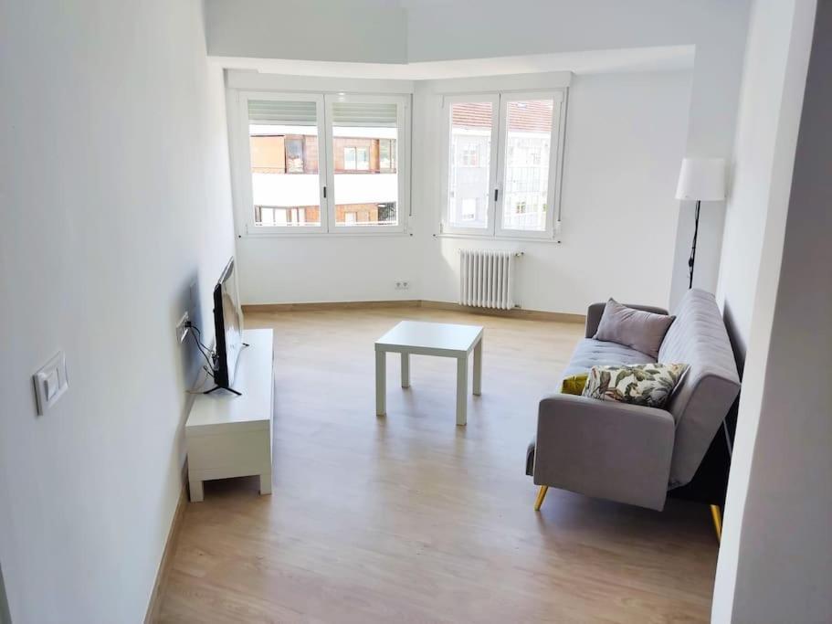 Marina Home Ourense Bagian luar foto